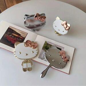 Hello Kitty Silver and Gold Mirror Set with Pink Bows